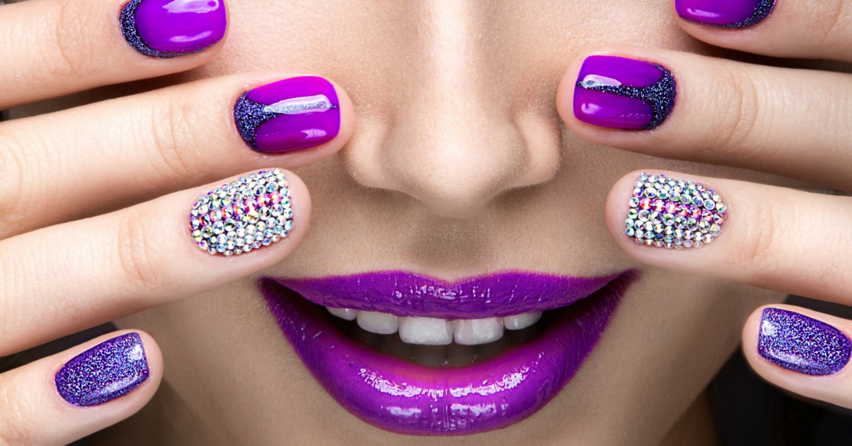 9 Glamorous New Year’s Eve Nails That Will Have You Seeing Fireworks