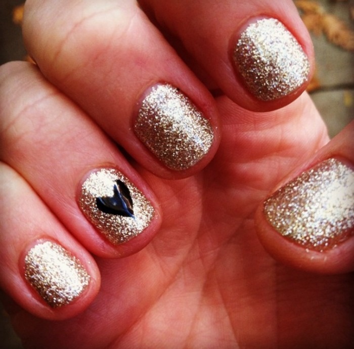 7 Fab DIY Nail Art Ideas For New Year's