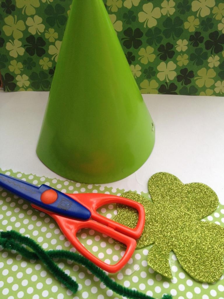 Leprechaun Craft for Kids: DIY Leprechaun Hat