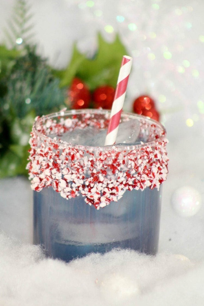 Ring in the new year with a smashingly successful party that includes this tasty rockin’ New Year’s Eve Mocktail recipe! 