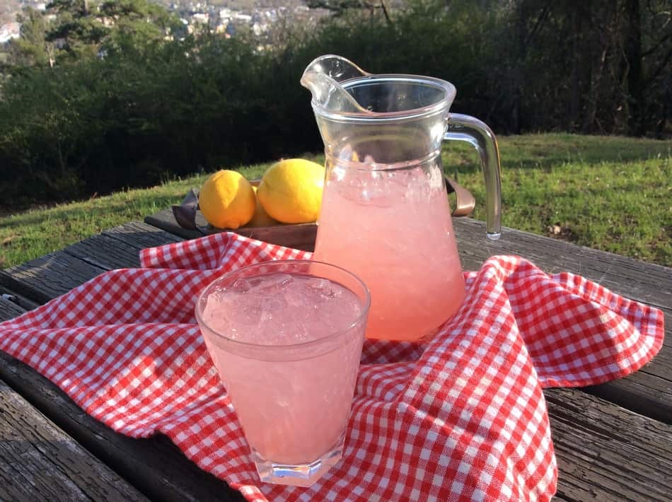 This is the yummiest pink lemonade recipe you’ve been craving! Perfect for summer parties or just lounging on the beach reading a good book! 