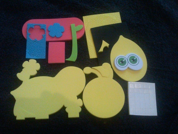 Fun Craft for Kids: Creative Hands Text-Ur Foam 3D Kits