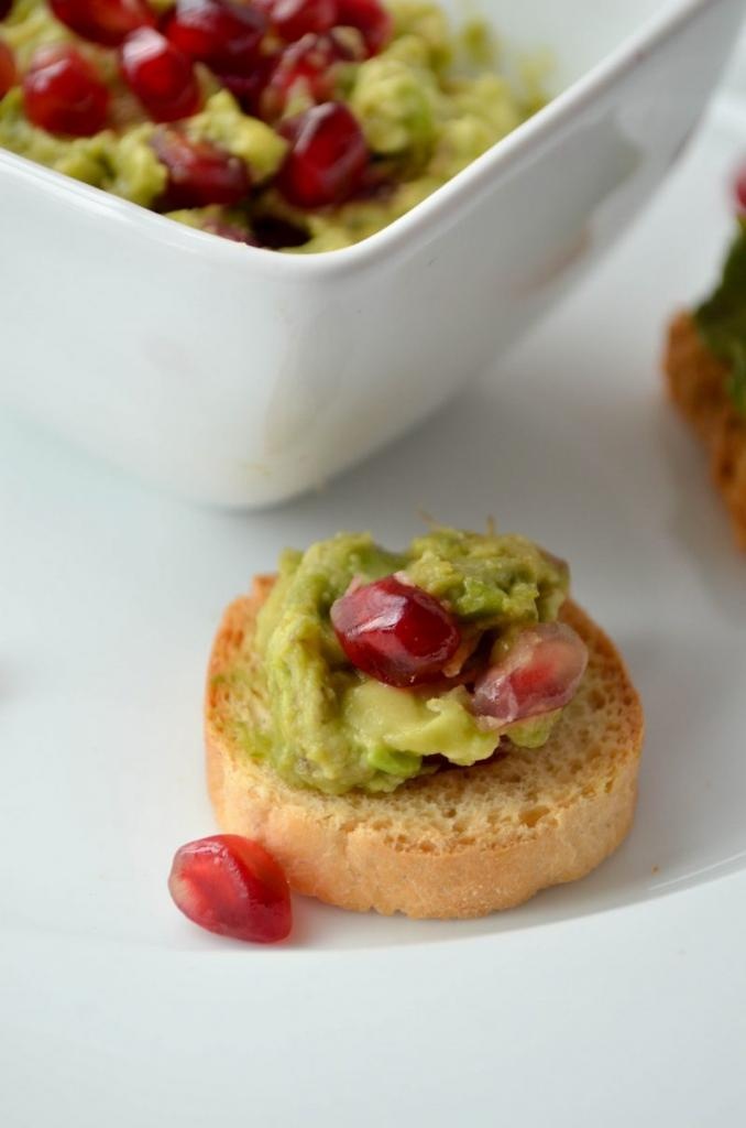  Looking for a colorful appetizer recipe to brighten up your dinner table? Our pomegranate guacamole isn't just delicious, it's beautiful too! Make it for your next party!