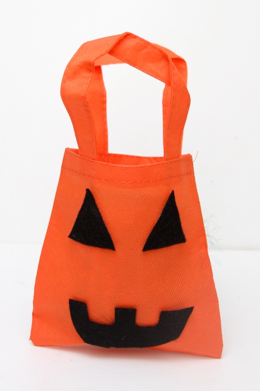 Scare up Some Fun With Mini Halloween Bags Craft for Kids| Jack O Lantern Bag